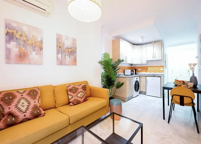 Capitan, 1 Bedromm, City Center & Beach By 10Tsea