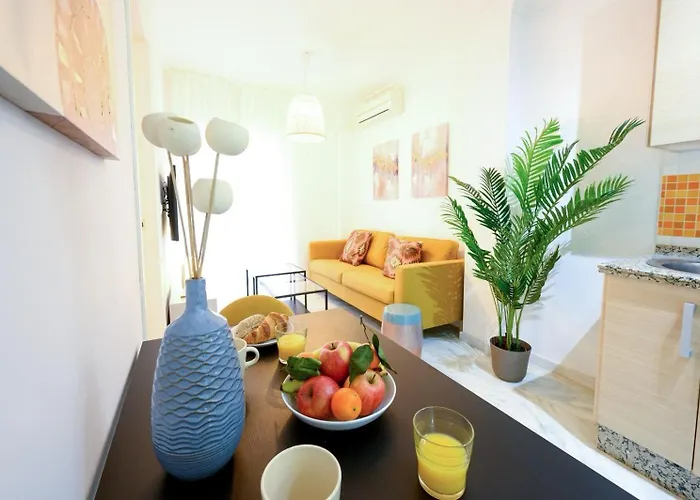 Capitan, 1 Bedromm, City Center & Beach By 10Tsea
