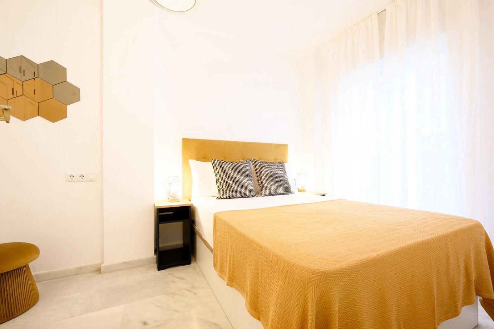 Apartament Capitan, 1 Bedromm, Center & By 10tsea *